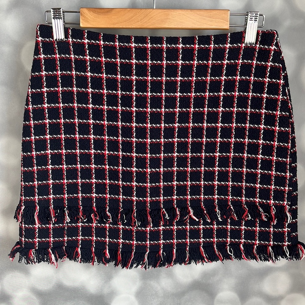 Zara women’s checkered tweed skirt with fringe. Size Medium